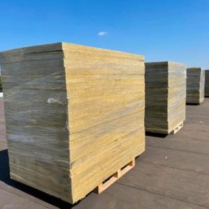 Hard geperste steenwol 110mm dik € 6,50 m2